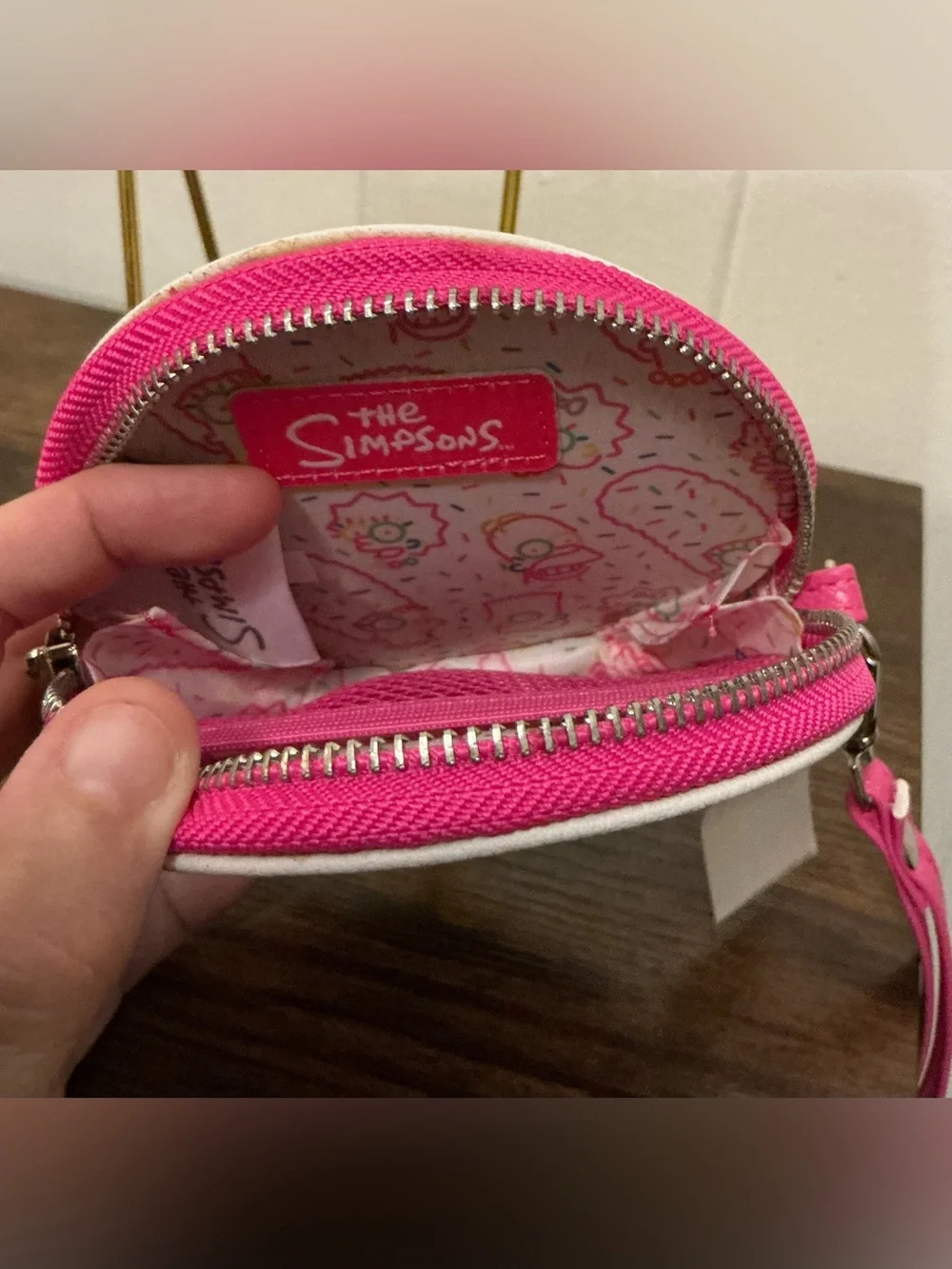 rare pink NWT Universal Studios The Simpsons Homer Donut Zip Coin Purse Wristlet